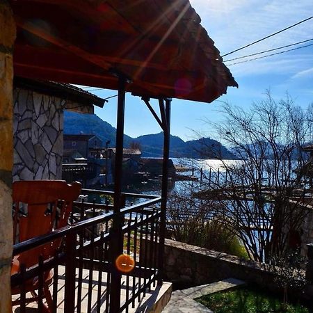 Lakeside Oasis Home Karuc 외부 사진